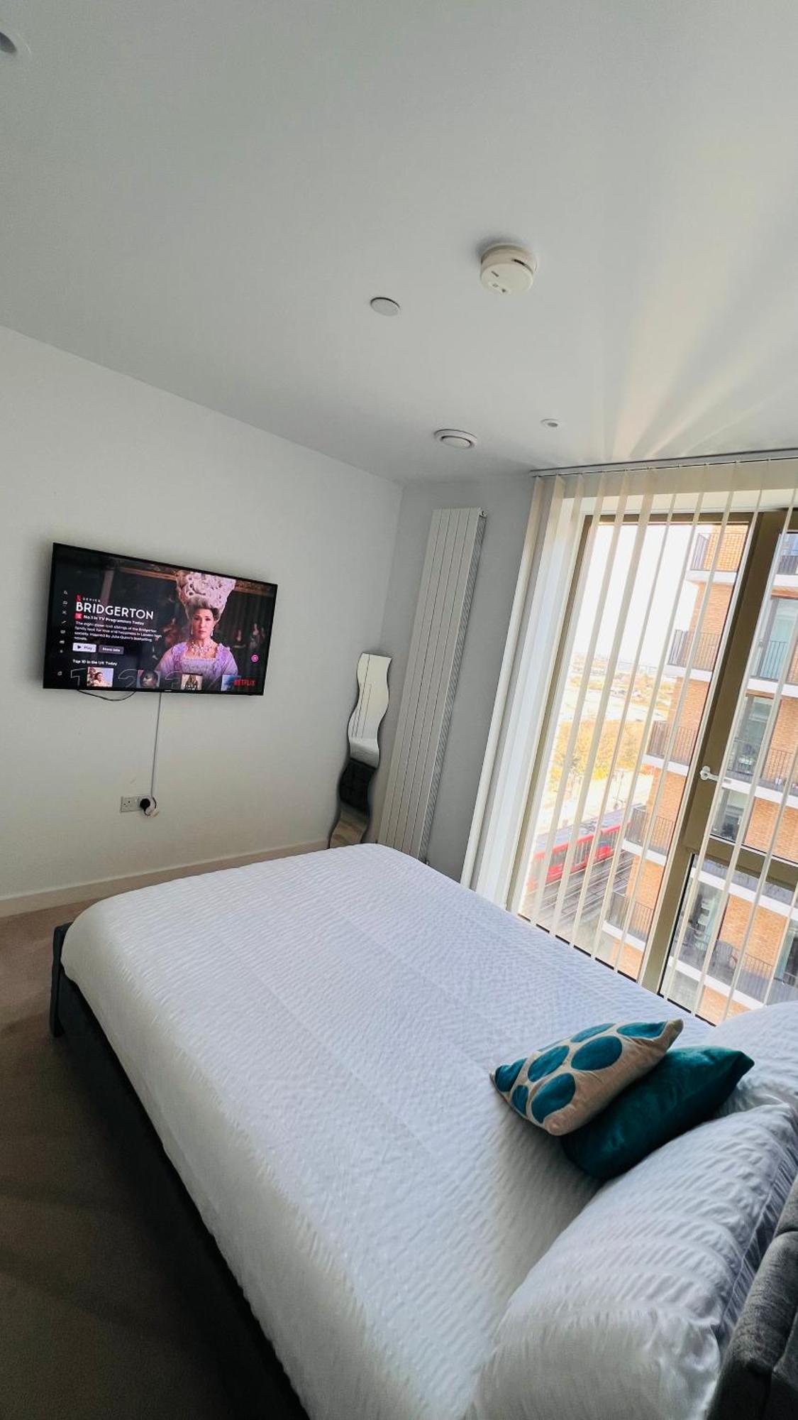 Lush Living - Double Room With Private Bathroom London Exterior photo